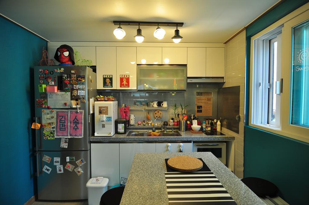Hostel Backpackers Inside Seul Zewnętrze zdjęcie