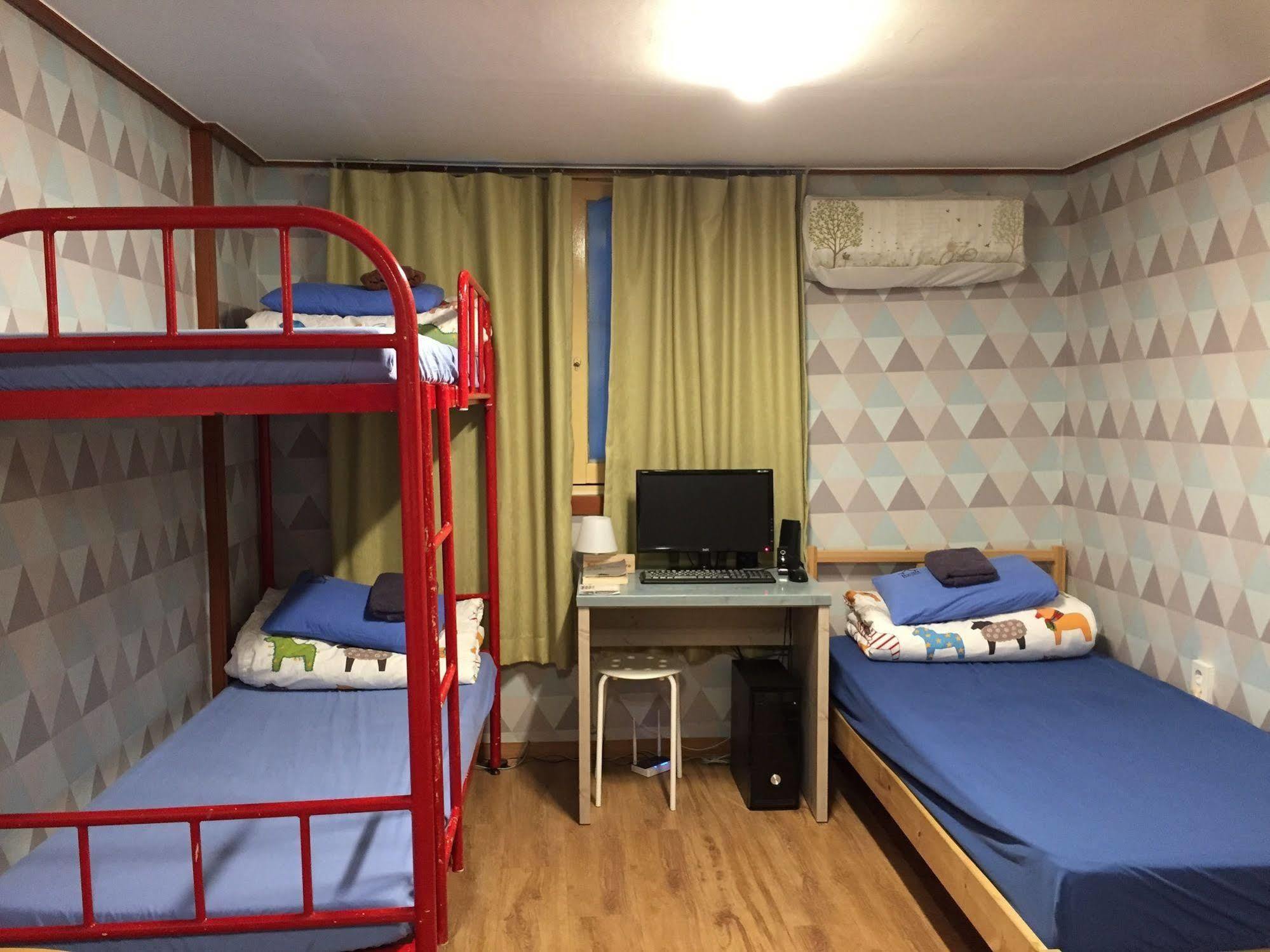 Hostel Backpackers Inside Seul Zewnętrze zdjęcie