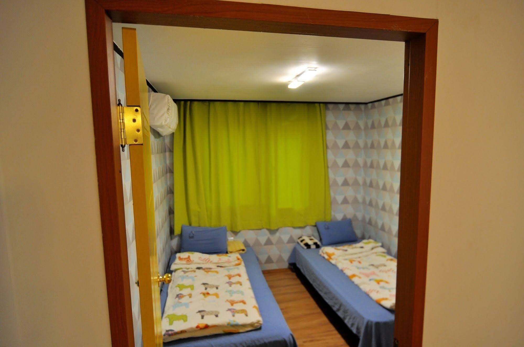 Hostel Backpackers Inside Seul Zewnętrze zdjęcie