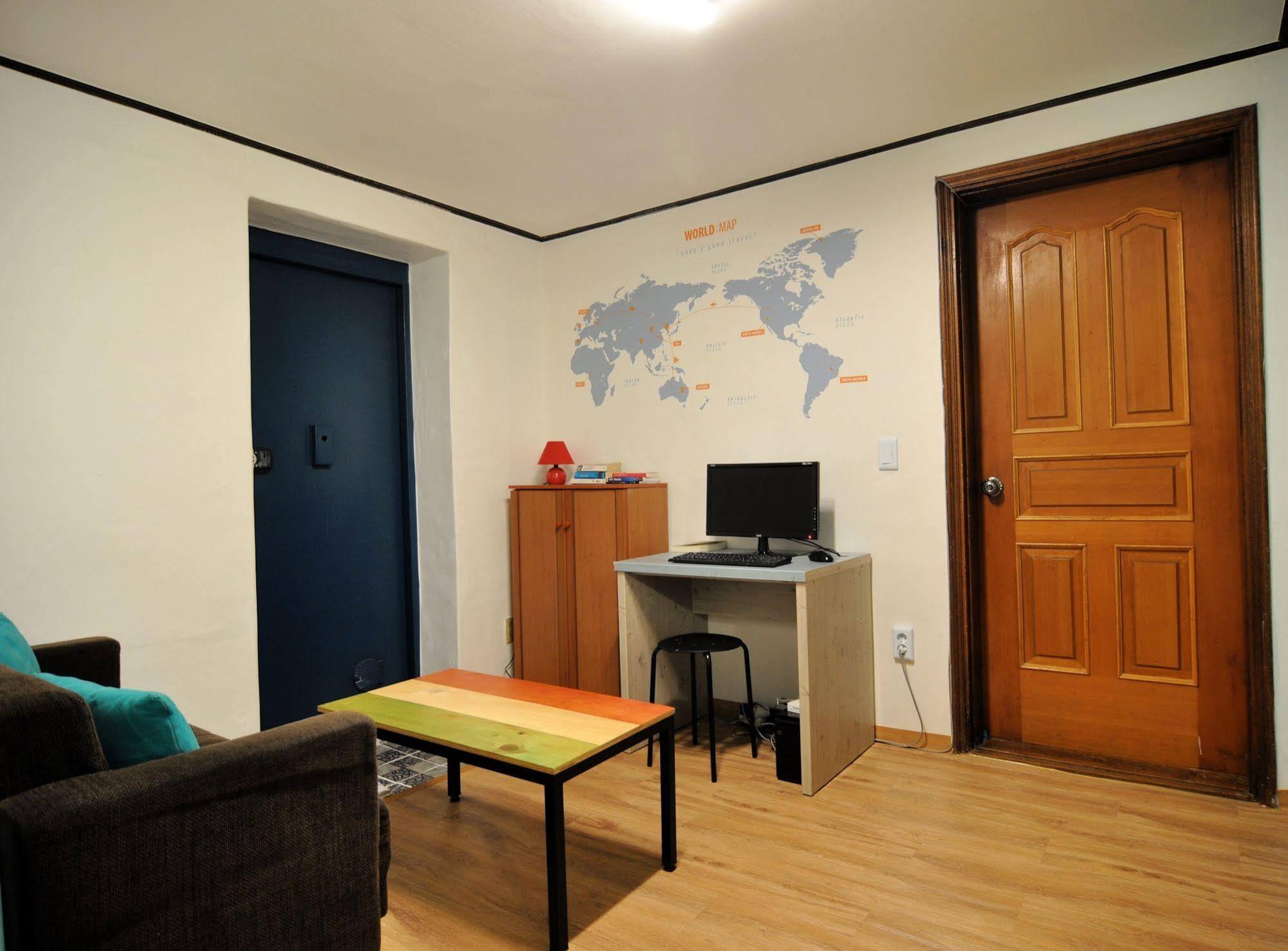Hostel Backpackers Inside Seul Zewnętrze zdjęcie